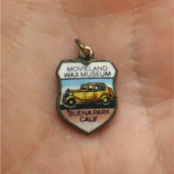 Vintage Movieland Wax Museum Enamel Charm Germany - Picture 1 of 3